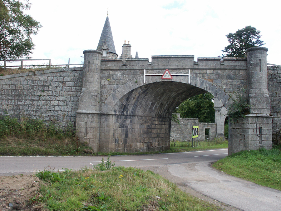 East Lodge, Railway Bridge on A939 & Entrance Arch, Castle Grant